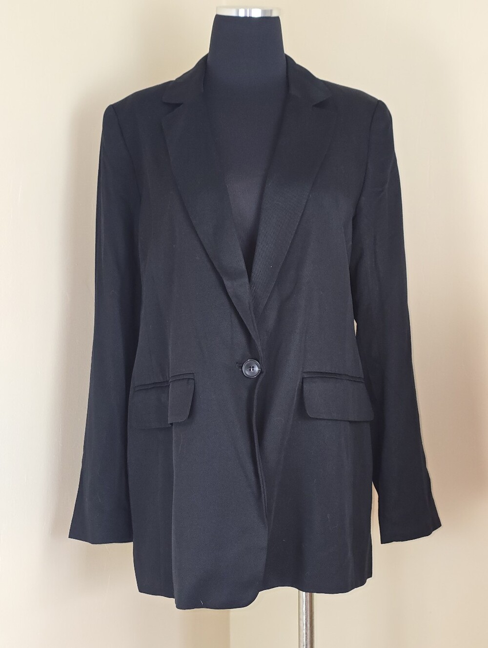 LOFT Black Classic One Button 3/4 Blazer NEW 6